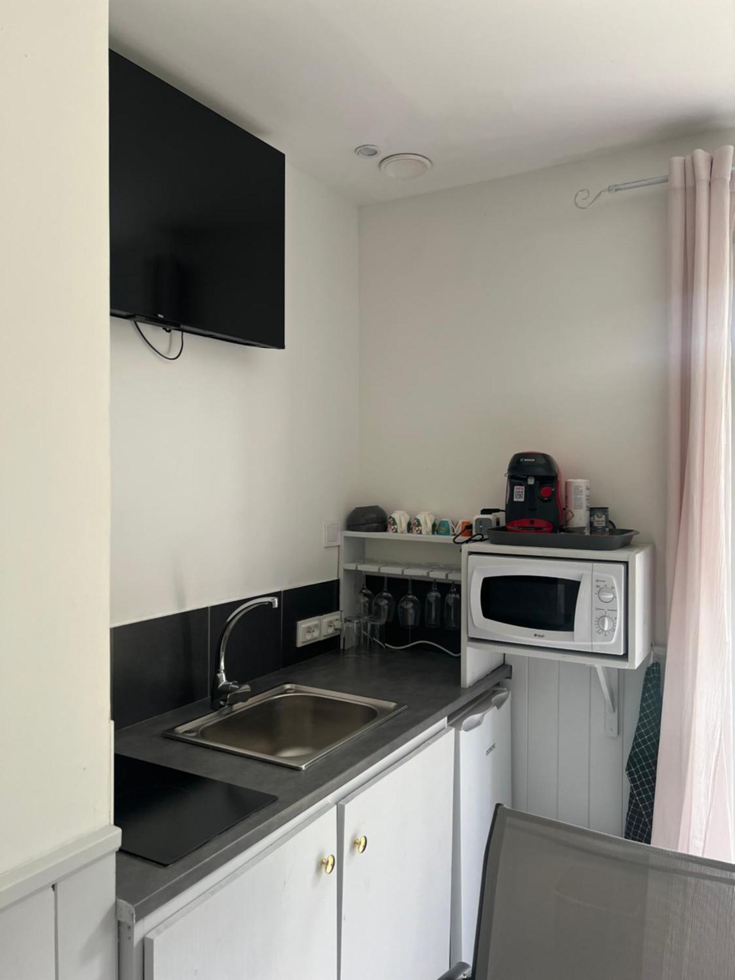 Un Peu De Campagne Hotell Saint-Gilles-de-la-Neuville Exteriör bild